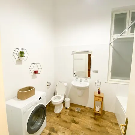Apartment Perfect *